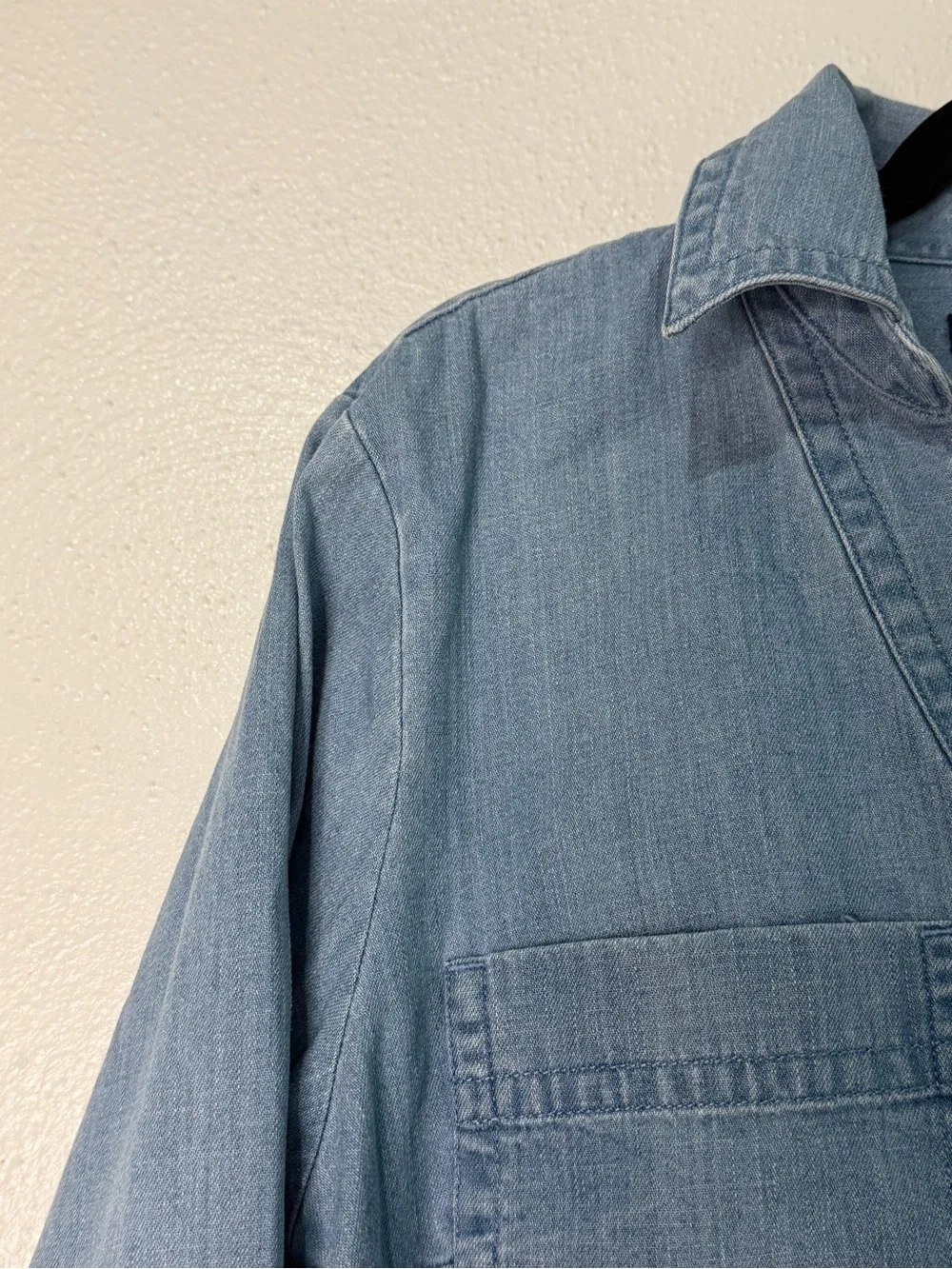 Banana Republic Light Blue, Long-Sleeved Denim Pullover. Sz M